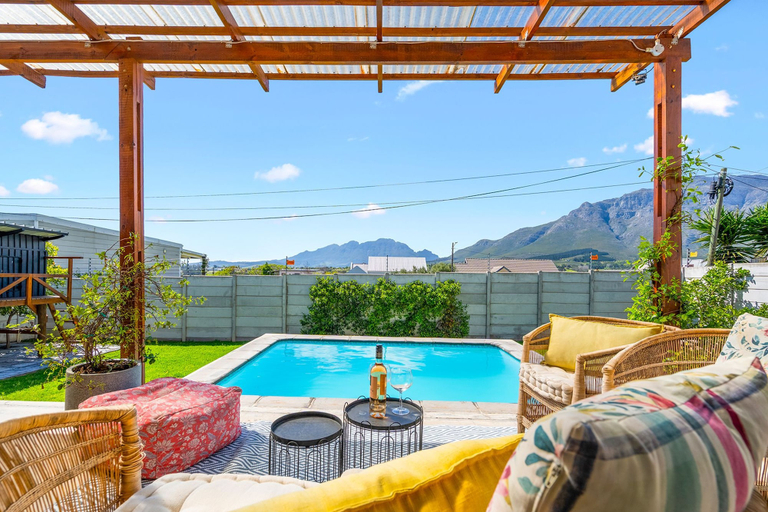 Interior 2, Cape Winelands Mountain View Getaway, Cape Winelands