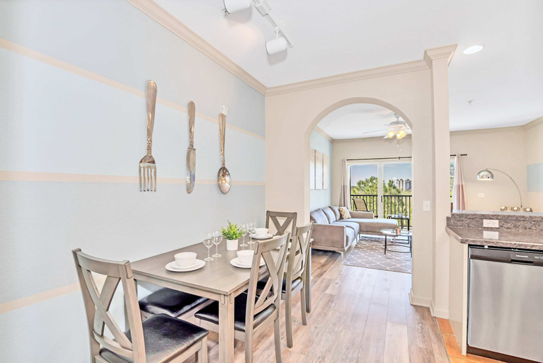 Exterior 5, Pet-friendly Condo w Pool & Hot tub Near Disney, Orange