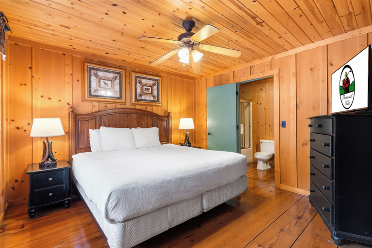 Bedroom 3, Cabins at Green Mountain, Taney