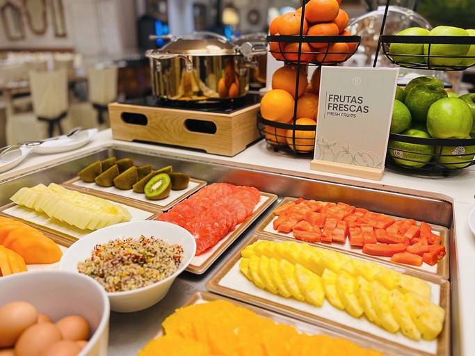 Food & Drinks 5, Hotel Pirineo Figueres by Pierre and Vacances, Girona