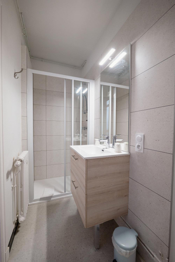 Bathroom 4, Hotel Le petit billot, Ille-et-Vilaine