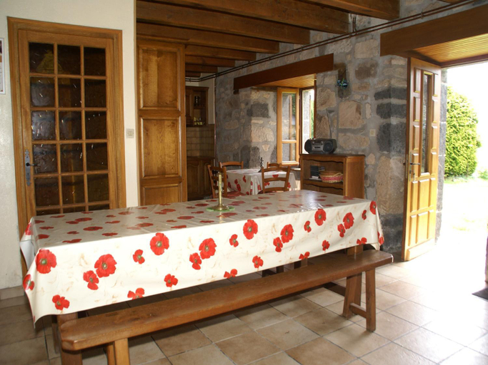 Bedroom 2, Peaceful Mountain Retreat, Cantal