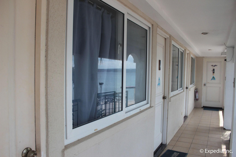 Public Area 2, Blue Rock Resort and Dive Centre, Olongapo City