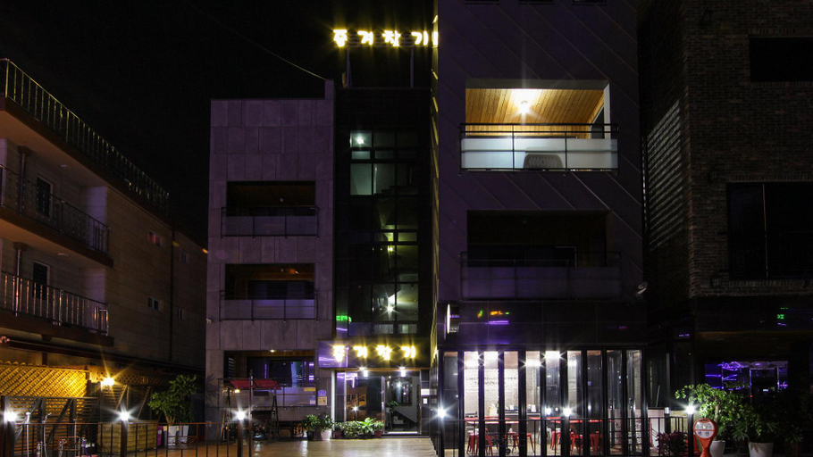 Exterior & Views 1, Daecheon Julgyeochatgi Pension, Boryeong