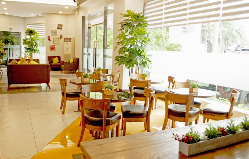 Food & Drinks 4, Studio 89 Residences, Quezon City