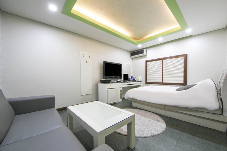 Bedroom 3, Chuncheon Bulnabi Motel, Chuncheon