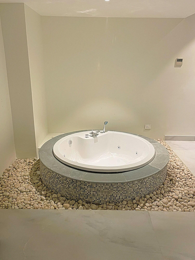 Bathroom, Tat Saraasa Resort & Spa, Udaipur