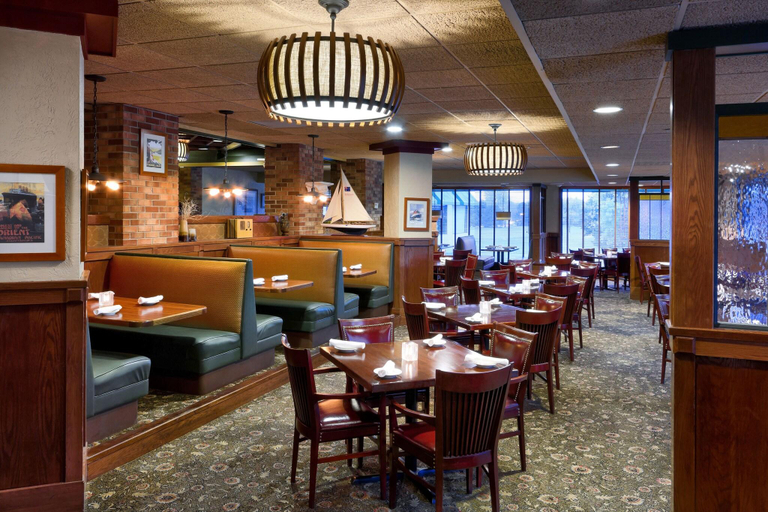 Food & Drinks 5, Lake Okoboji Resort & Conference Center, Dickinson
