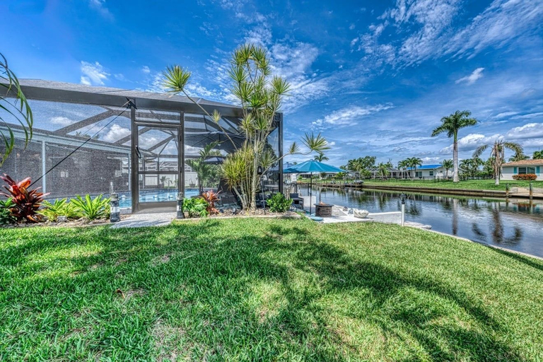 Pool 1, Waterfront Luxury Micro Resort Heated Salt Pool 4 Bedroom Home, Lee