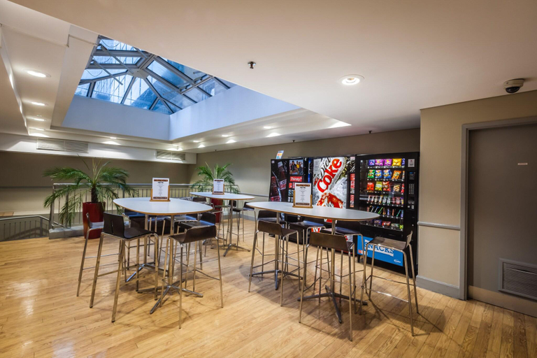 Food & Drinks 5, Lse High Holborn Residence, London