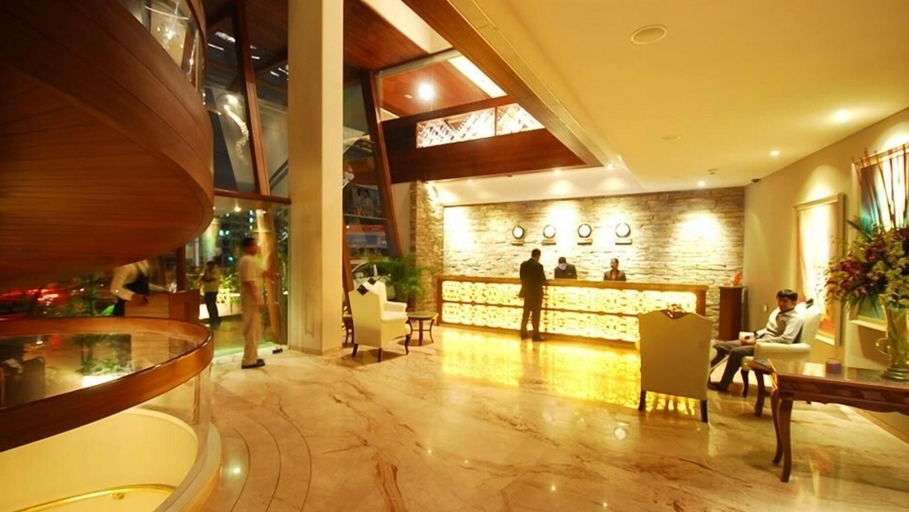 Public Area, Sai Palace Hotel, Mumbai Suburban