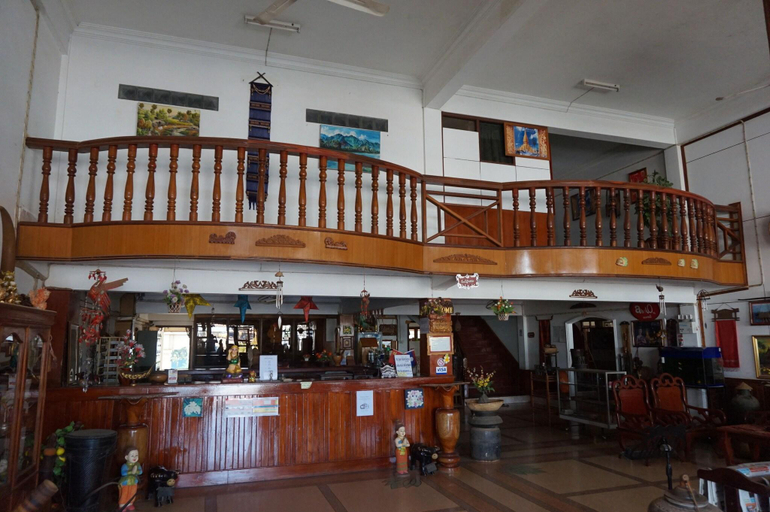 Food & Drinks, Moonlight Champa, Vientiane