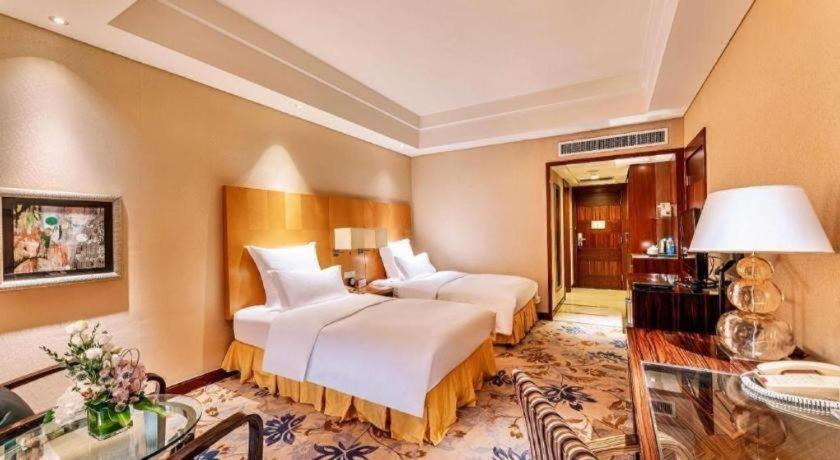 Bedroom 3, Kunshan Newport Hotel, Suzhou