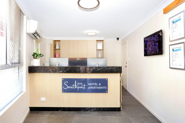 Public Area, Southport Motel & Apartments, Gold Coast