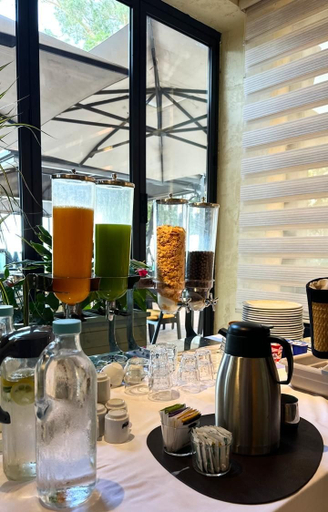 Food & Drinks, TreA Suite, Vlorës