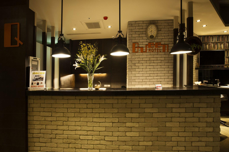 Food & Drinks 5, Queen Hotel II, Taipei City