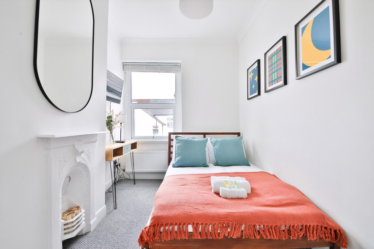 Bedroom 3, Stunning 2 Bedroom Cardiff Bay House, Cardiff