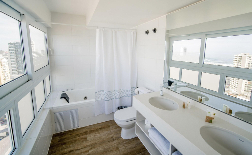 Bathroom 5, Gran Cavancha Hotel & Apartment, Iquique