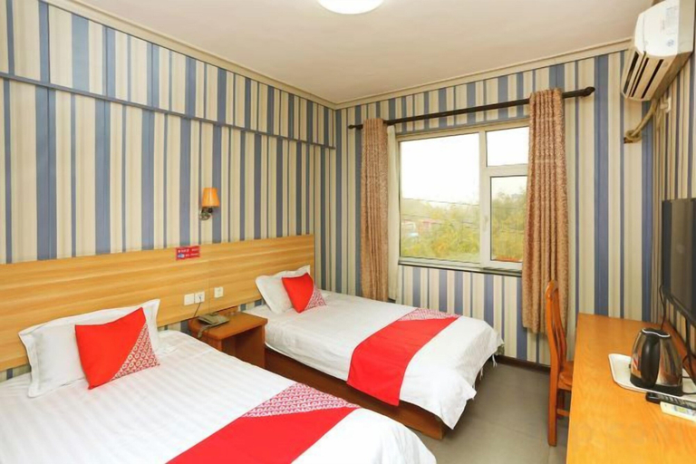 Bedroom, huating hotel, Shijiazhuang