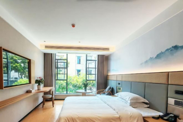 Bedroom 3, Taihe Jinghu Hotel, Fuyang