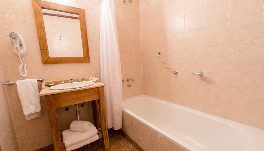 Bathroom, Rincon del Calafate, Lago Argentino