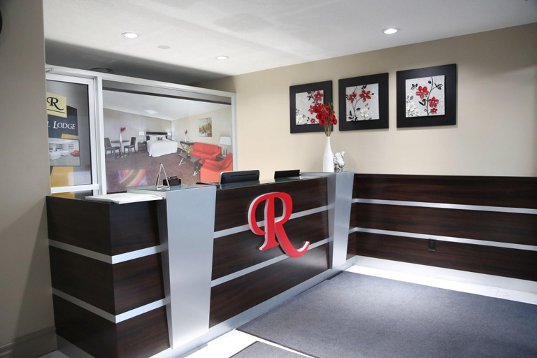 Public Area 3, Royal Lodge, Division No. 11