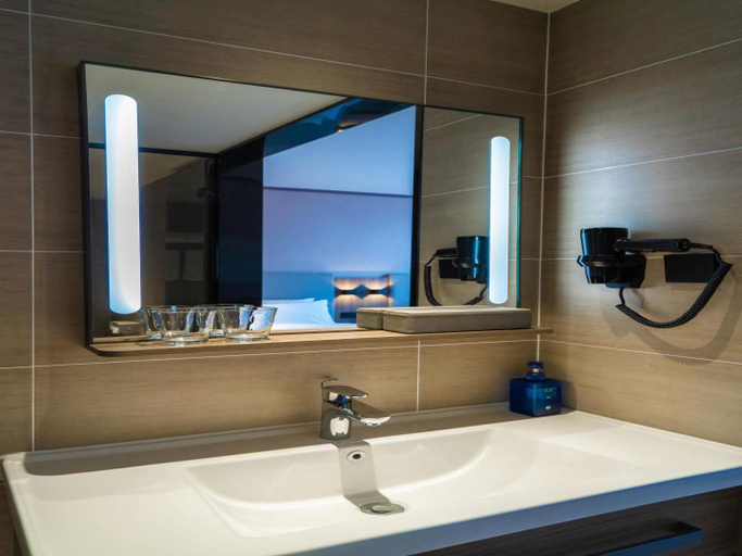 Bathroom 3, Hanting Hotel Qinhuangdao Lulong, Qinhuangdao