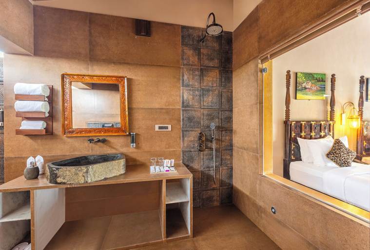 Bathroom 2, Sterling Vanyatara Tadoba, Chandrapur