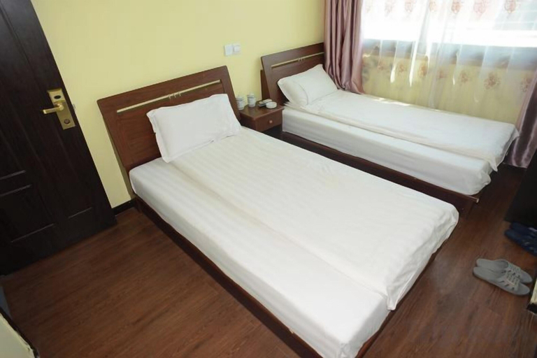 Bedroom, Longyuan Express Hotel, Shanghai