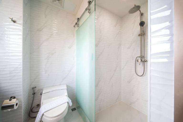 Bathroom 2, Andaman Riviera, Phuket Island