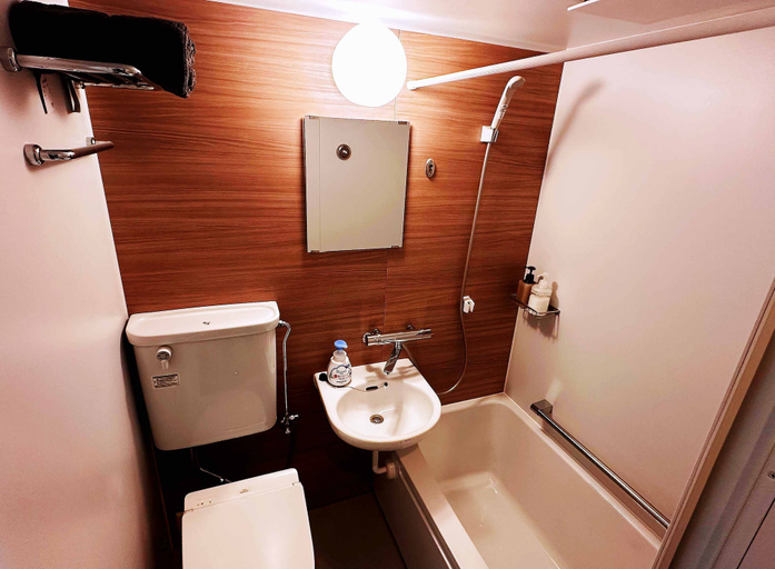 Bathroom 5, WINN hotel, Taitō