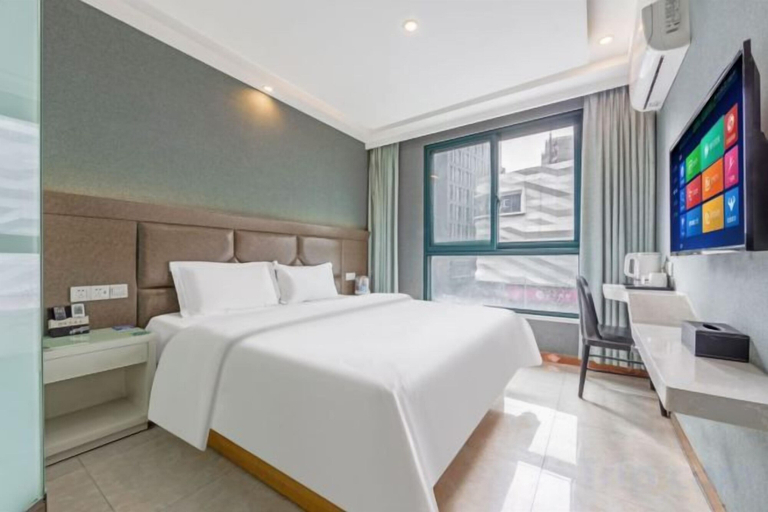 Bedroom 3, Man'ai Hotel, Shanghai