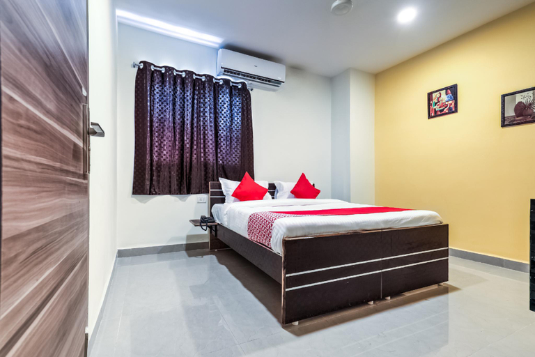 Room 4, Saharsh Grand, Hyderabad