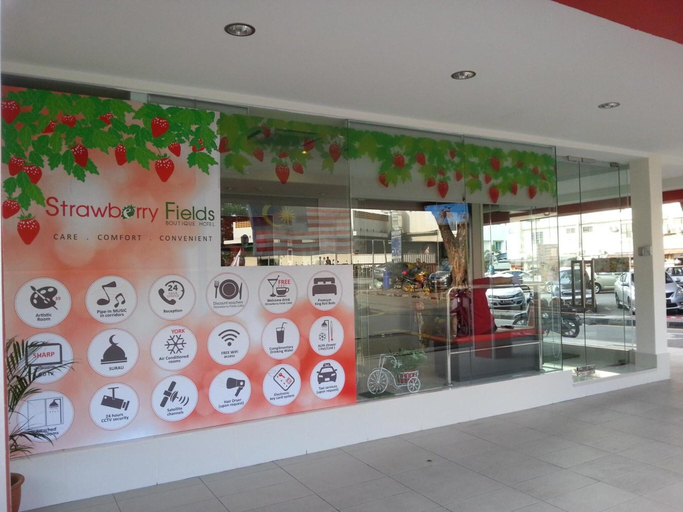 Food & Drinks 5, Hotel Strawberry Fields, Petaling Jaya