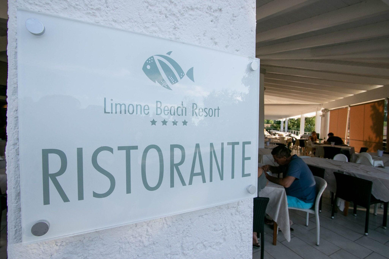 Food & Drinks 5, Limone Beach Village, Cagliari
