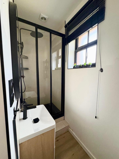 Bathroom 5, La Villa Bligny, Seine-Maritime