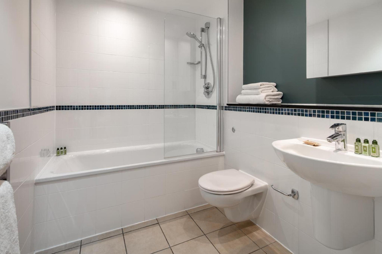 Bathroom 3, Marlin Aldgate Tower Bridge, London