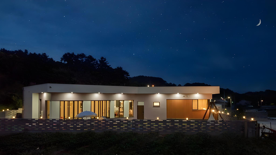 Exterior & Views 1, Yeosu Pyeongsari 85-7 Kids Pool Villa, Yeosu