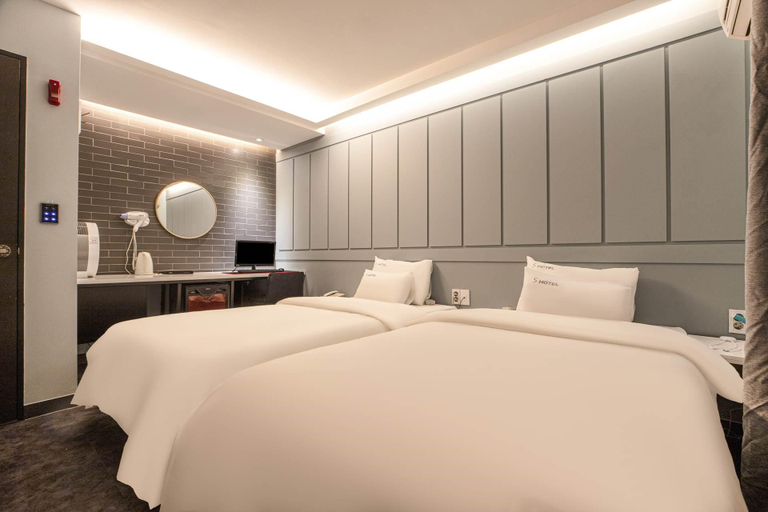 Bedroom 3, Incheon (Yonghyeon-dong) S Motel, Nam