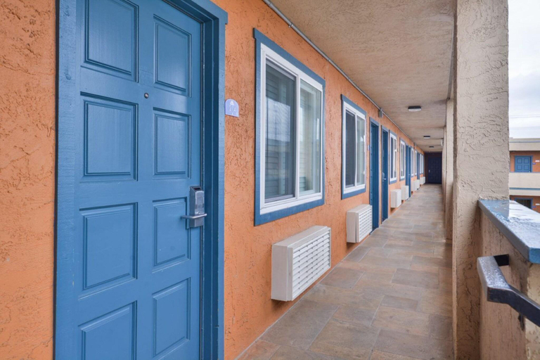 Public Area 2, Americas Best Value Inn San Carlos, San Mateo