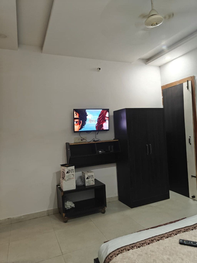 Bedroom 2, Hotel Yogasthali Rishikesh, Garhwal