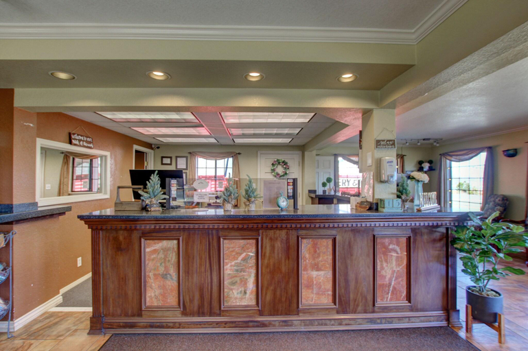 Public Area 3, Lake View Lodge, Mono
