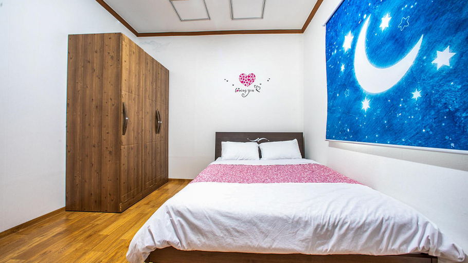Bedroom, Muju Lookout Pension, Muju