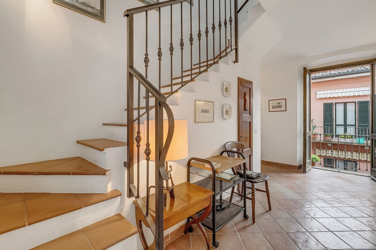 Interior 4, Apt. Annamaria: Family-friendly 2BR Central Base for Trips, Varese