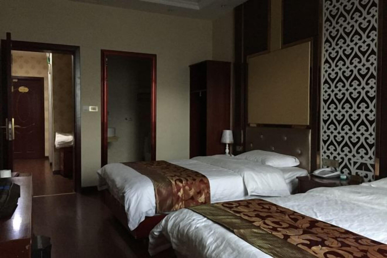 Bedroom 4, Tongcheng Jinting Hotel, Xianning