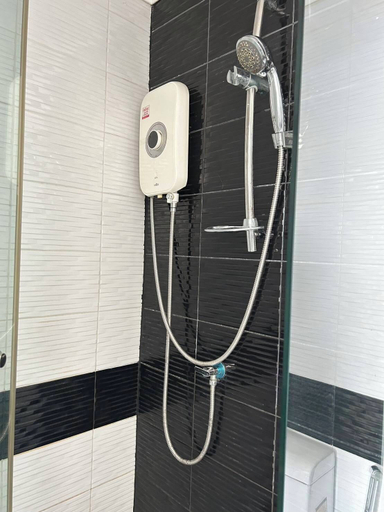 Bathroom 5, Cirrus Residence, Pattaya