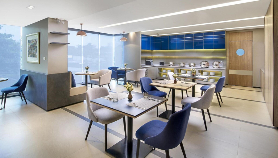 Food & Drinks 5, Amp Am House Hotel, Huai Kwang