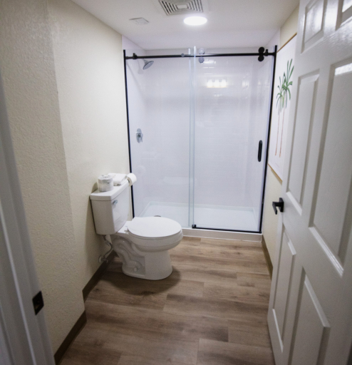 Bathroom 4, Palm & Tide Beachfront Hotel, a by the Sea Resorts, Bay