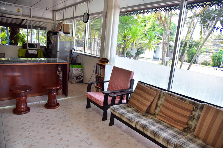 Public Area, Bankrut Resort, Bang Saphan