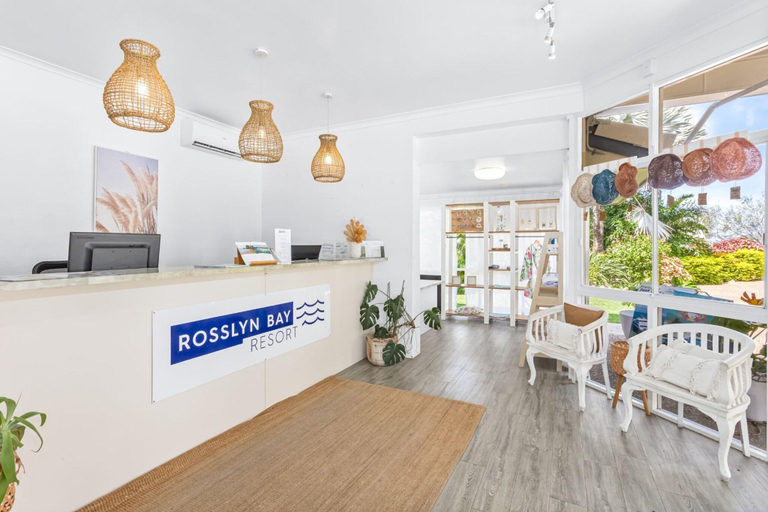 Public Area 2, Rosslyn Bay Resort, Livingstone - Pt B